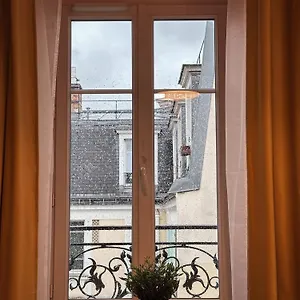 Appartement Independant Pres De Montmartre, Paris